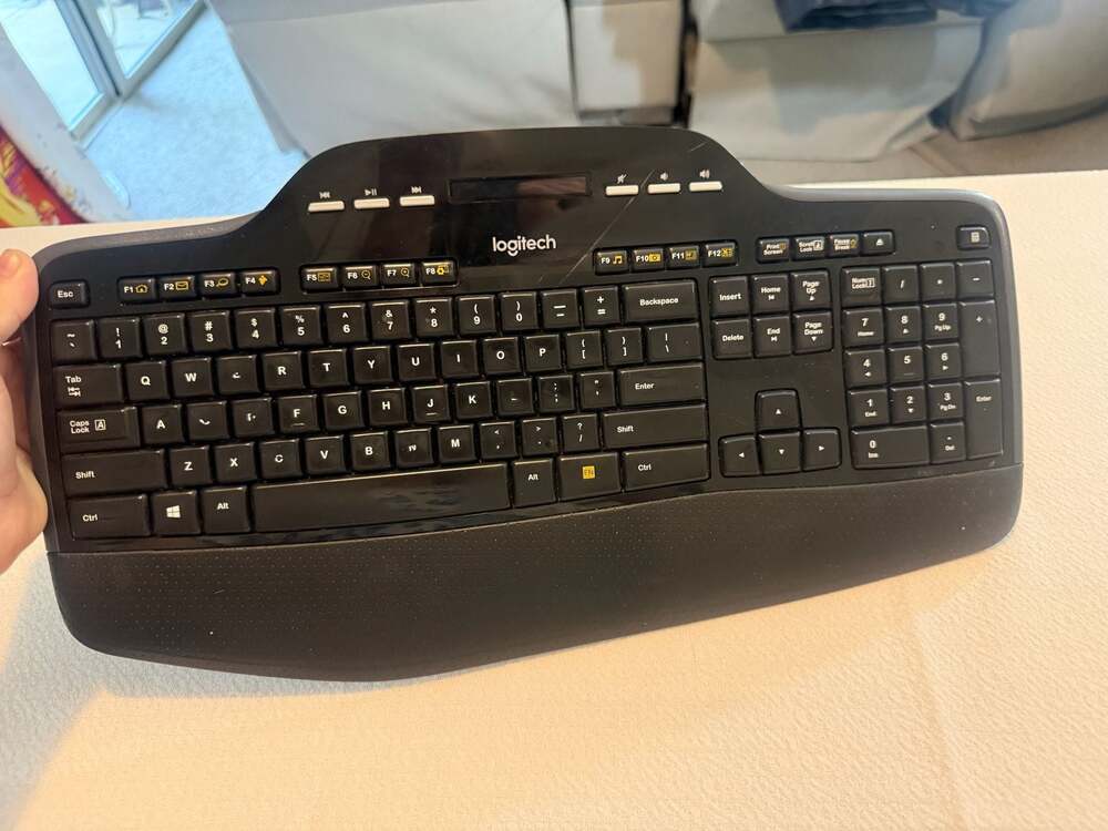Logitech MK710 Wireless Keyboard Y-R0059 *no dongle